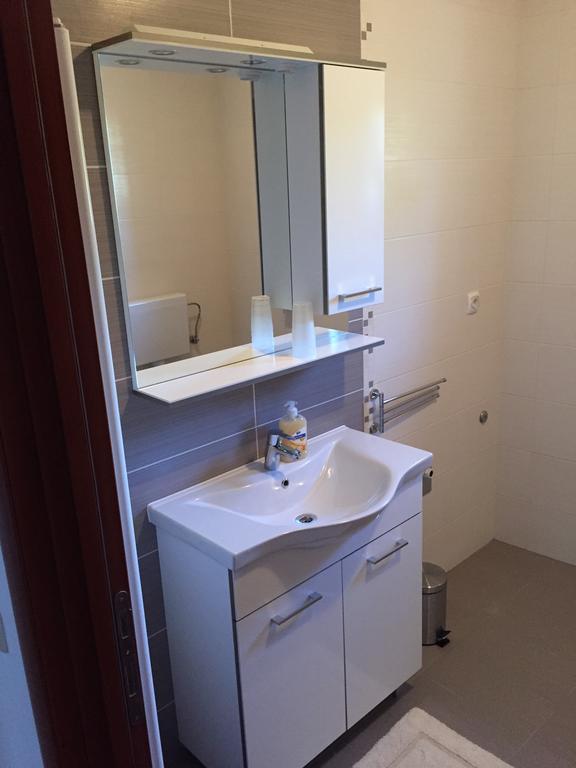 Apartments Petra Слуни Екстериор снимка